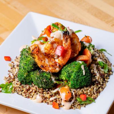 Shrimp with broccoli and quinoa.