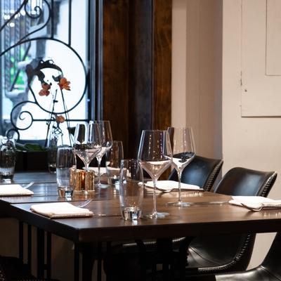 Interior, seating area, tables setting