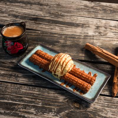 churros with vanilla ice cream and Cafe de Olla.
