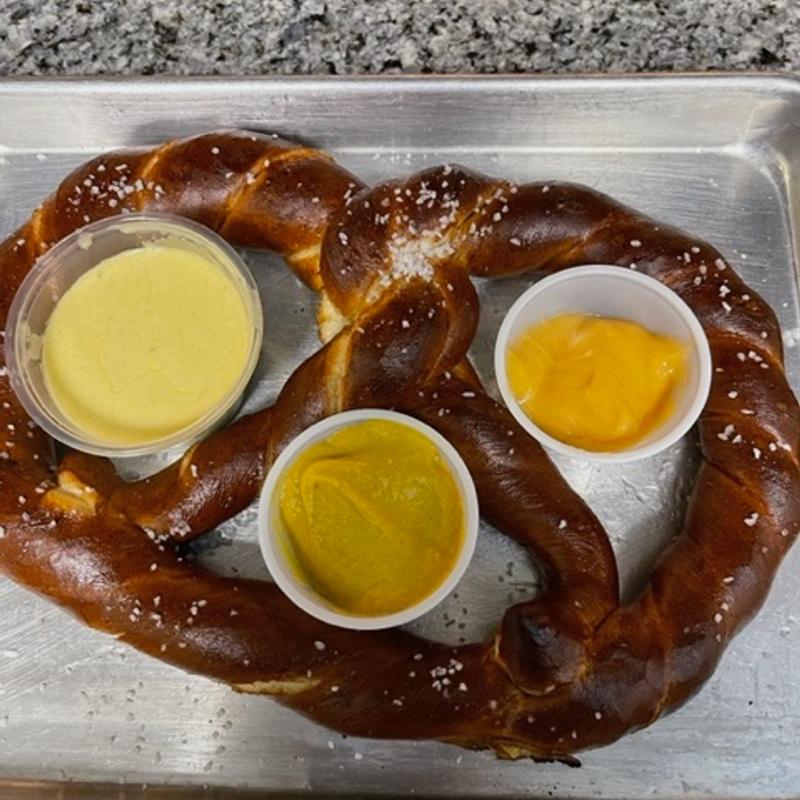 Jumbo Pretzel (v) (veg) photo