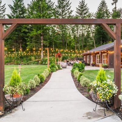 Path leading do a restaurant entrance