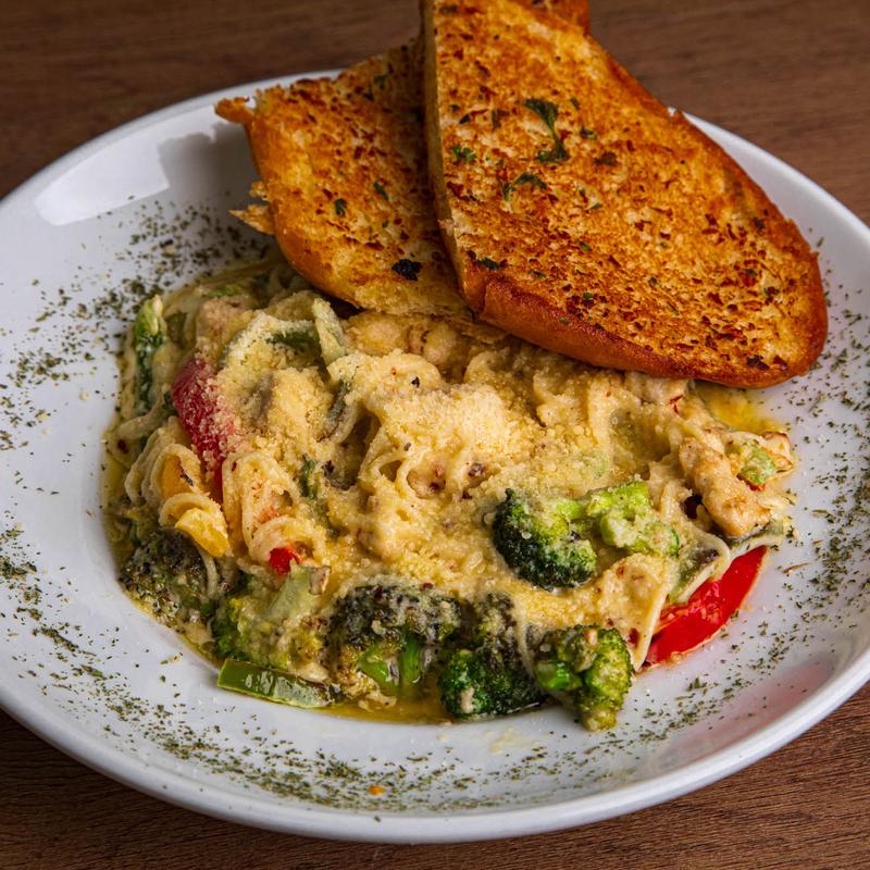 menu item 8 of 8, Chicken Pasta