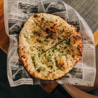 Garlic naan from above.