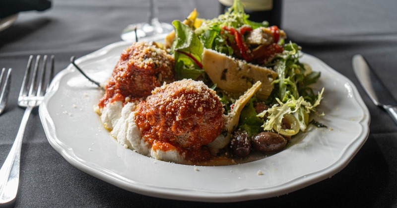 Shrimps, clams and mixed vegetables