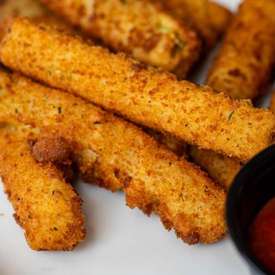 Fried zucchini sticks, with marinara.