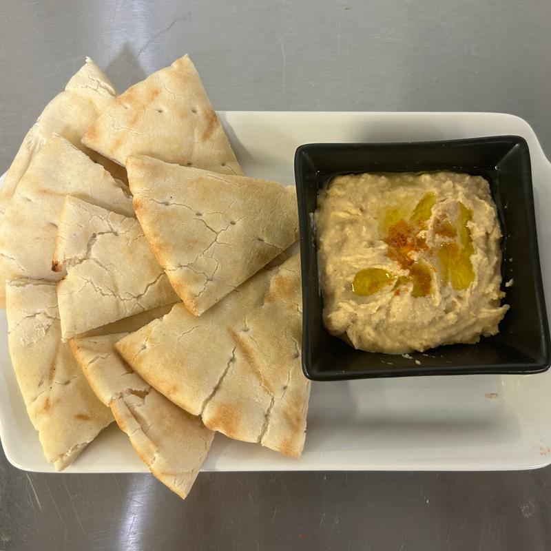 Hummus & Carrots/Pita Bread photo