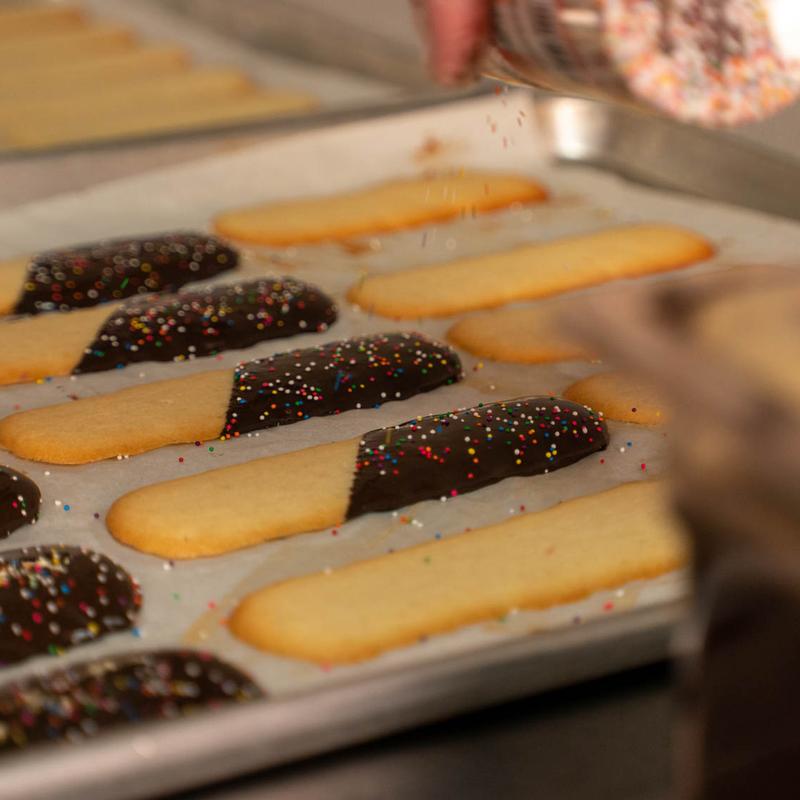 Chocolate Dipper photo