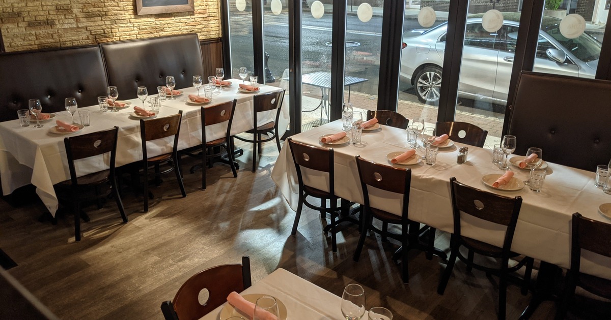 Restaurant main dining area