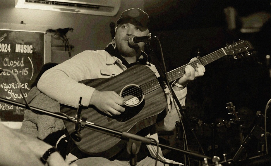 Aaron Simmons event photo