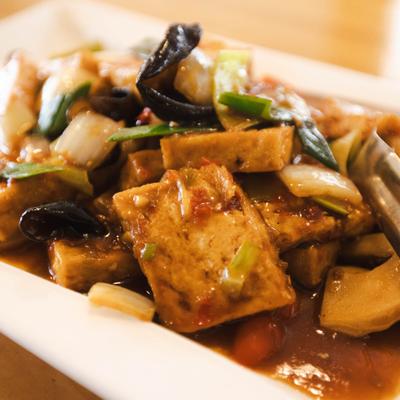 Honey roasted tofu with veggies.