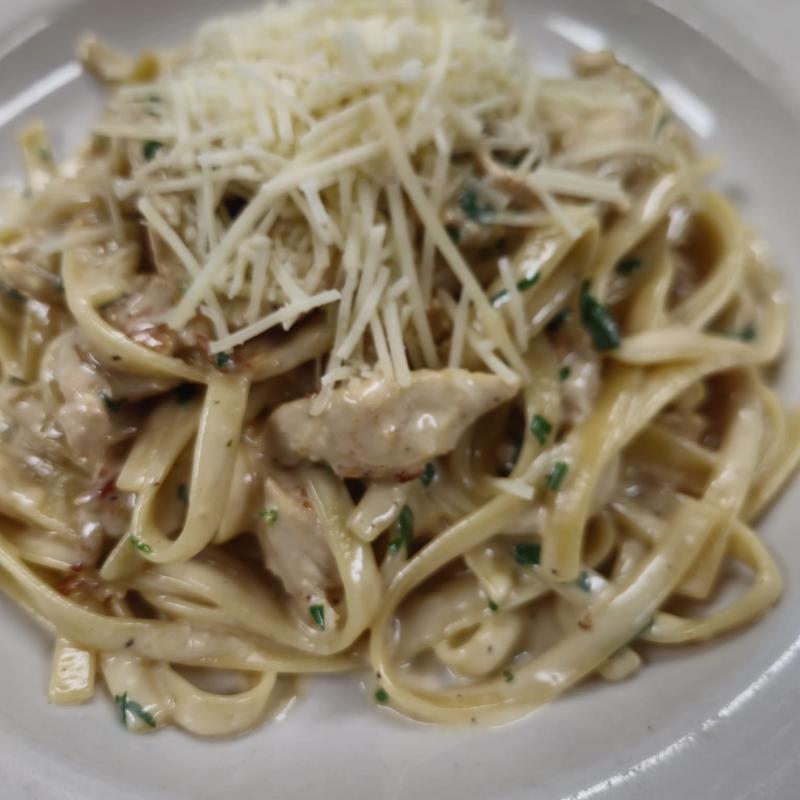 Fettuccine Alfredo with Grilled Chicken photo