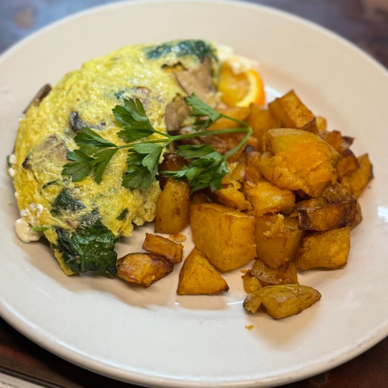 Mushroom, Spinach, and Goat Cheese Omelette photo