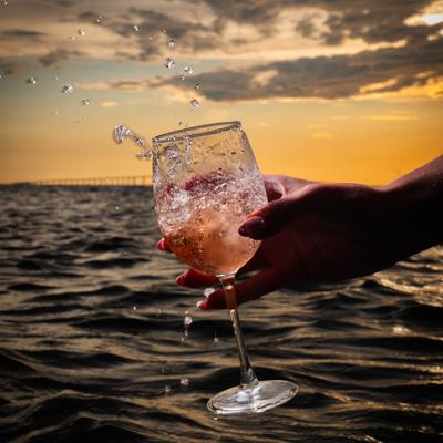 Cocktail in the hand