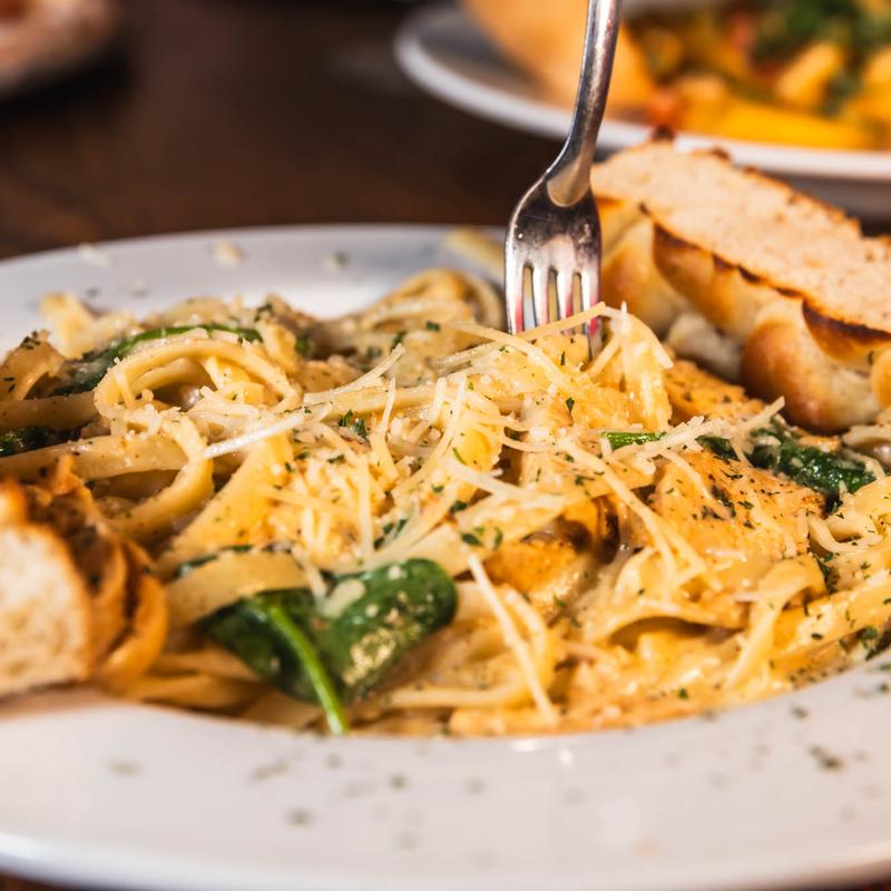 menu item 5 of 9, Chicken Spinach Alfredo