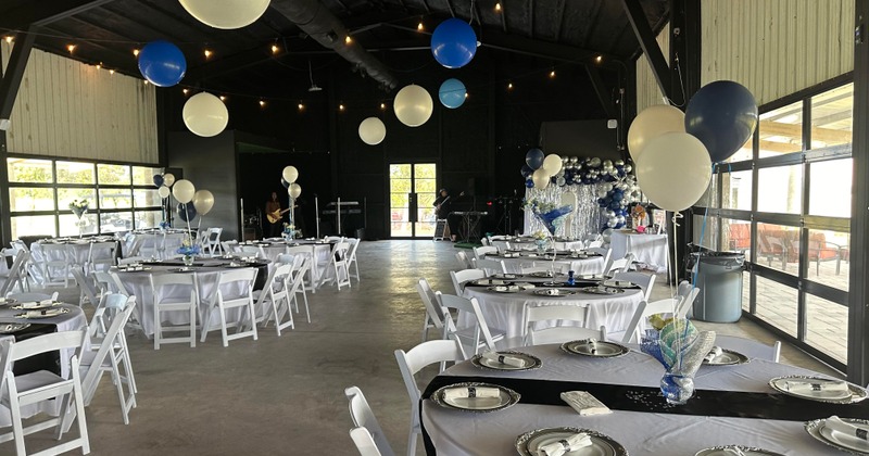 The interior of the restaurant, various accessories