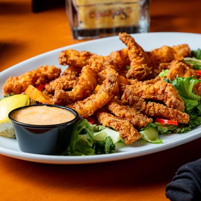 Fried calamari and dip.