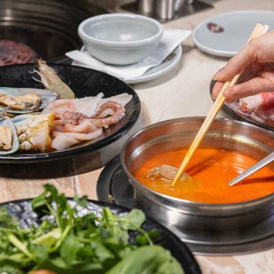 Hot and sour soup, raw seafood and salad.