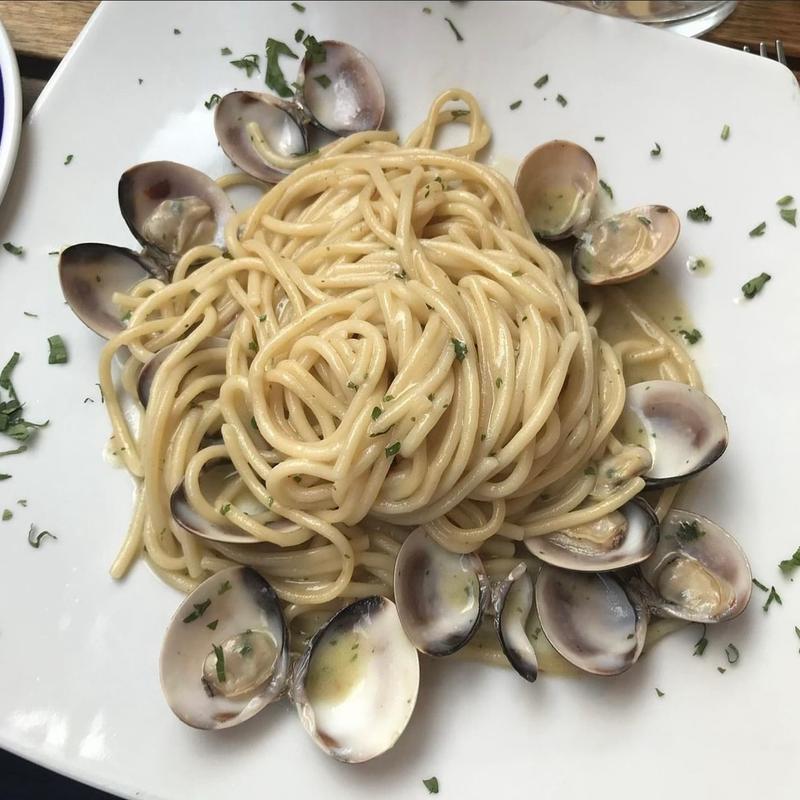 Linguini Clam Sauce photo