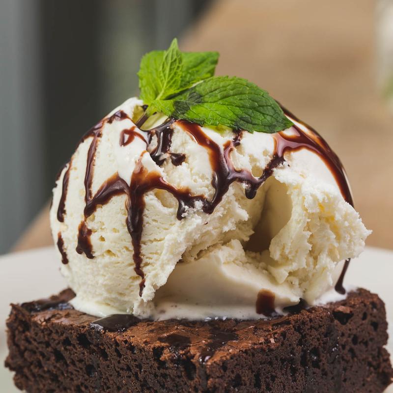 Disco Linda's Brownie photo