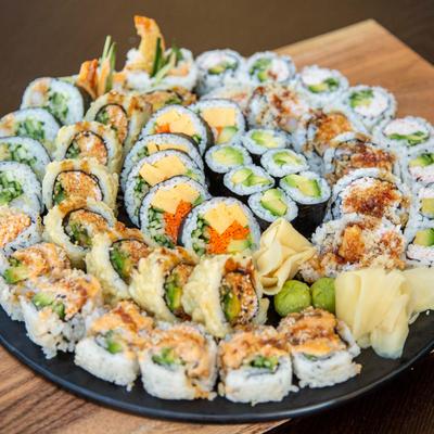 Sushi roll platter