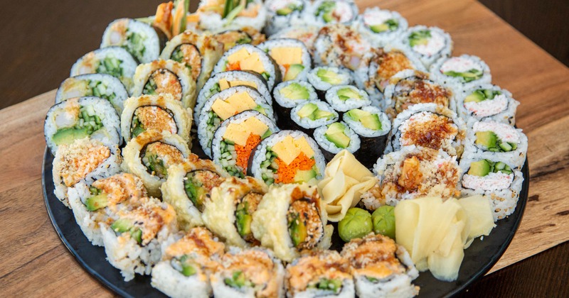 Sushi roll platter