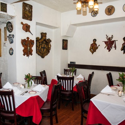 Interior, seating area with decorations