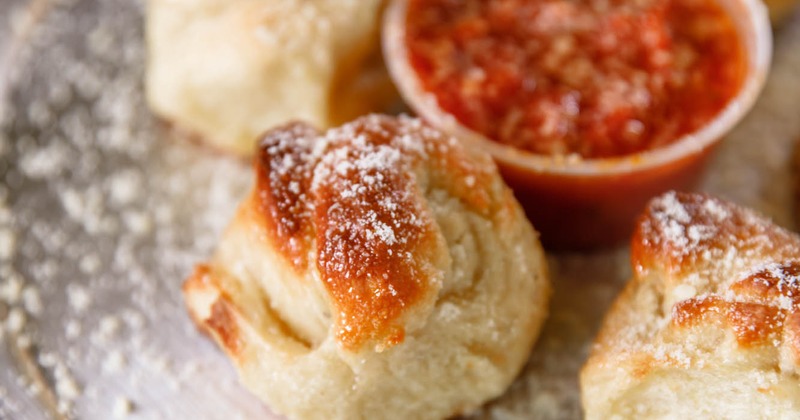 Garlic Knots with marinara