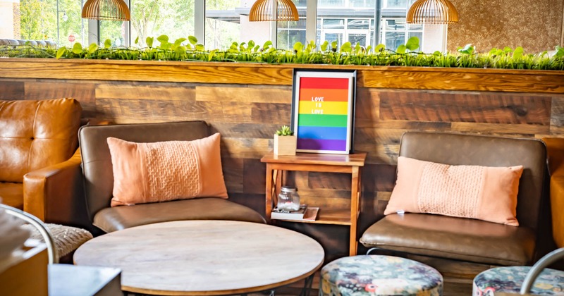 Indoor, two comfy armchairs waiting for the guests