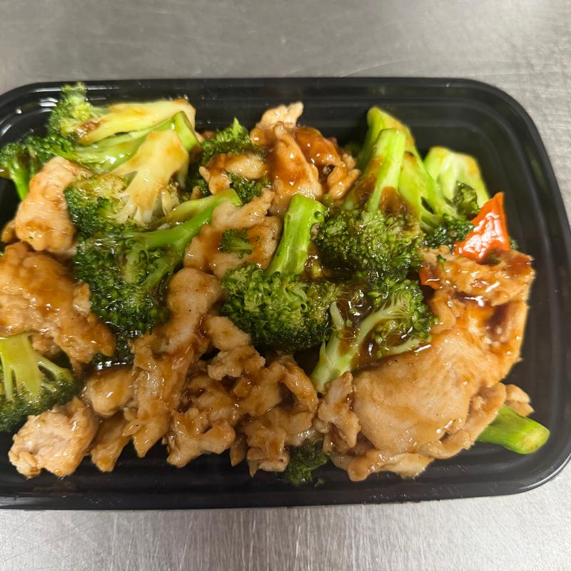 Chicken with Broccoli photo