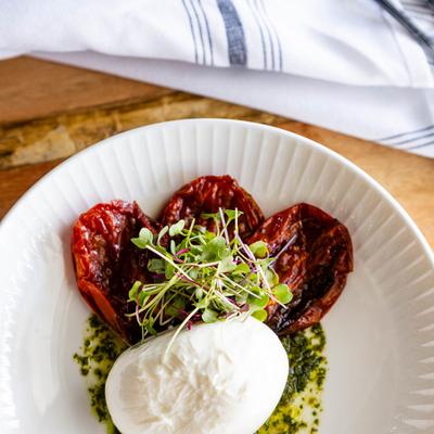 Burrata plate, closeup.