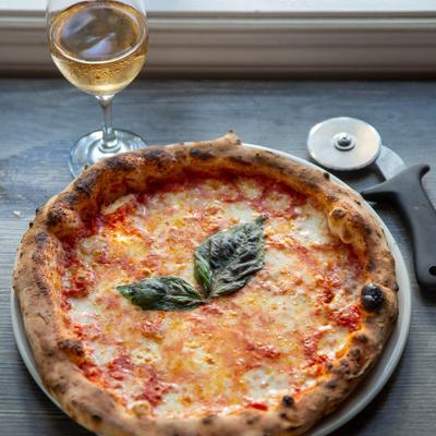 Margherita pizza