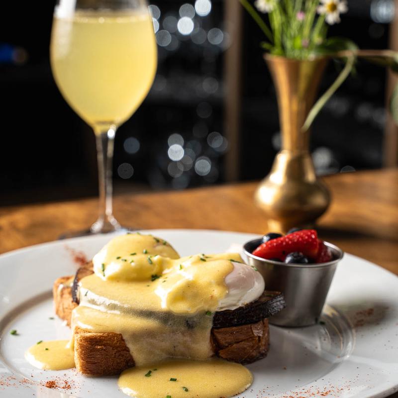 *Eggs Benedict photo