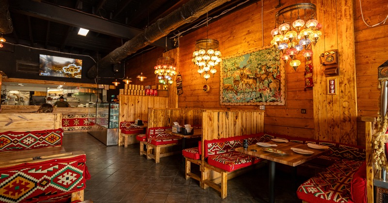 Interor, diner area, wide view to booths