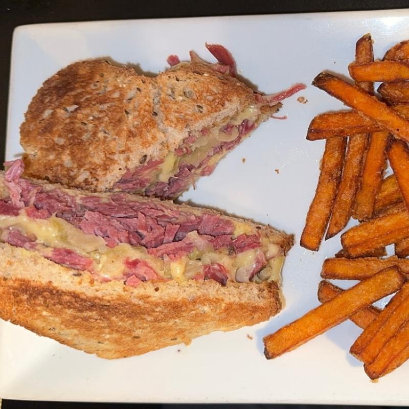 Corned Beef Reuben photo