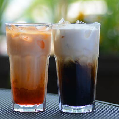 The famous Thai Tea & Thai Coffee.