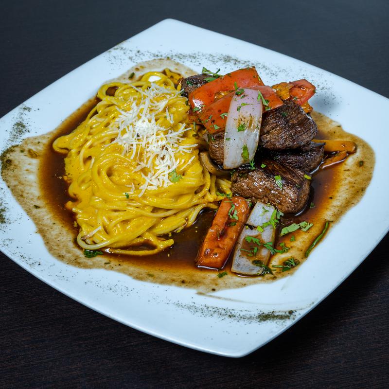 Tallarin Huancaina & Lomo photo