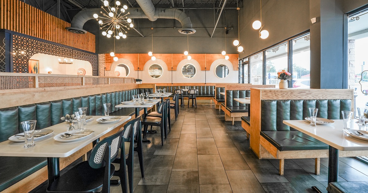 Interior space, dining area with set tables