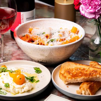 The spicy rigatoni burrata.