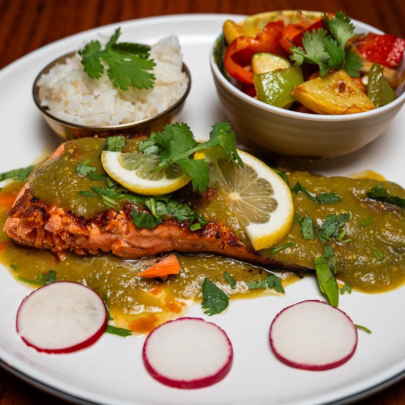 menu item 7 of 8, Salmon al Cilantro