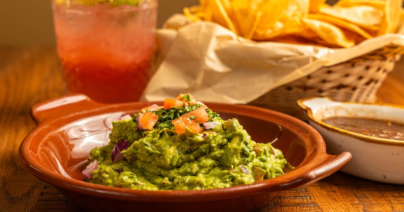 Guacamole dip and chips