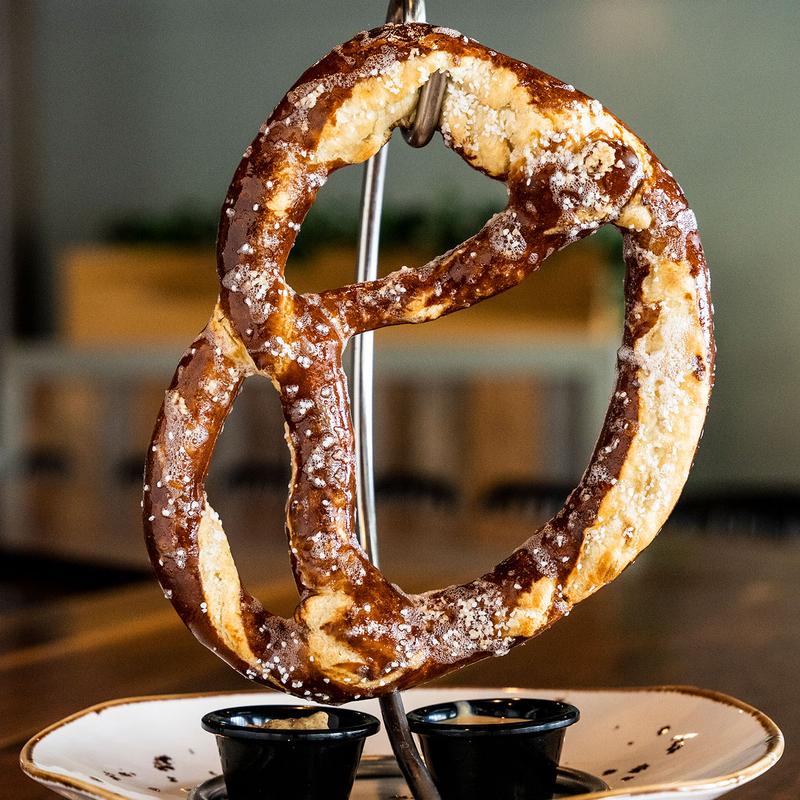 Baked Pretzel (v) photo