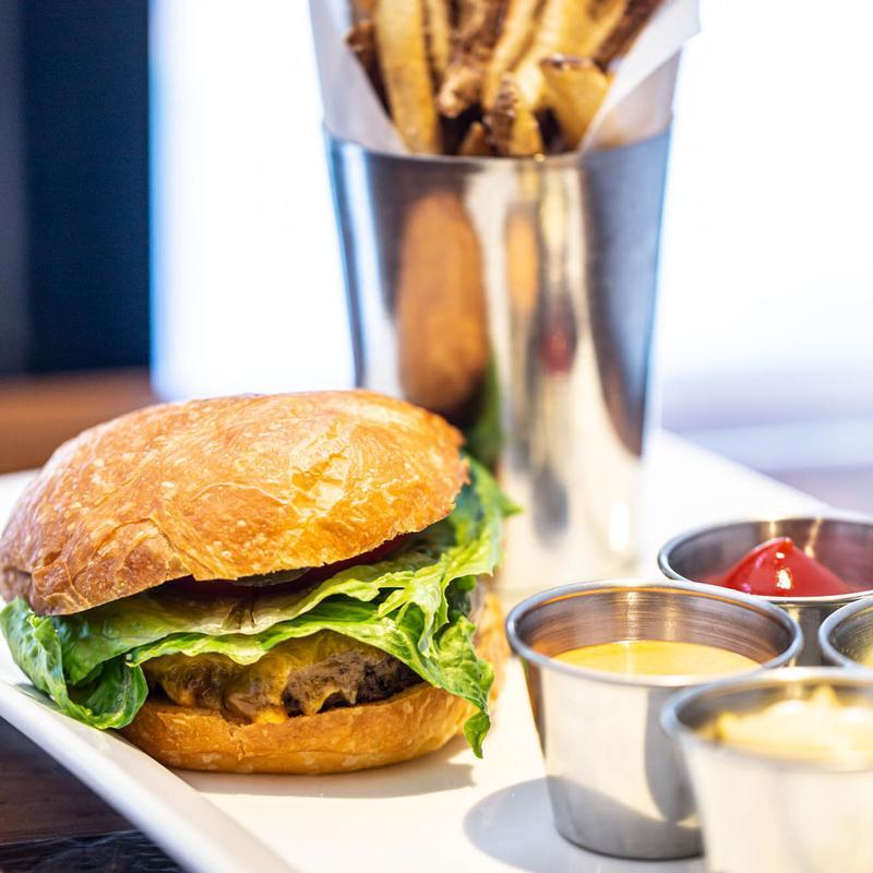 Narcisse Burger photo