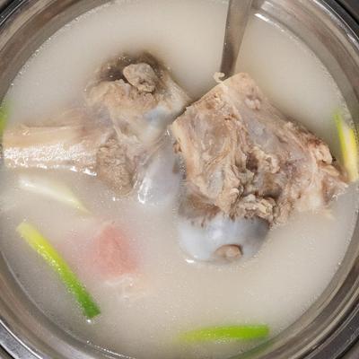 Pork bone soup.