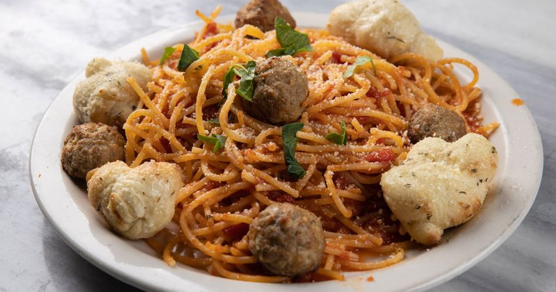 Classic Spaghetti & Meatballs