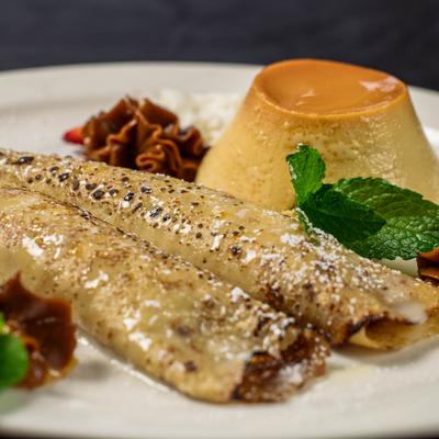 Crepes filled with caramelized milk.