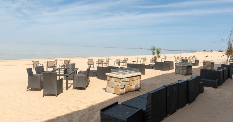 Exterior, seating space at the beach