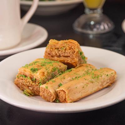 Baklava dessert.
