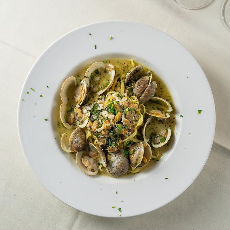 Linguine with Fresh Clams photo