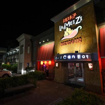 The restaurant's entrance from the street.