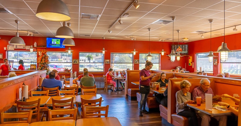 Dining area, tables, seats and inline booths
